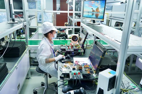 从硅晶到战神 揭秘机械革命游戏本与可穿戴智能设备的极致制造苛求